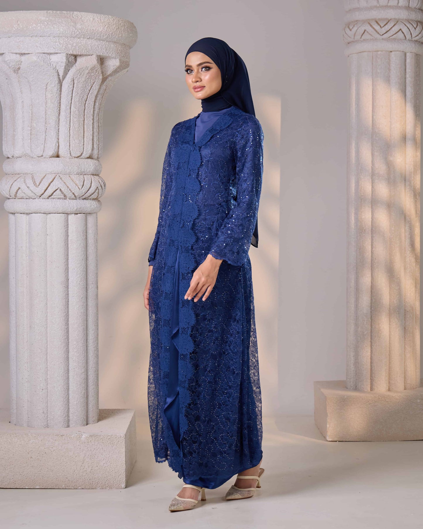 MINOR DEFECT REFA DRESS (NAVY BLUE)