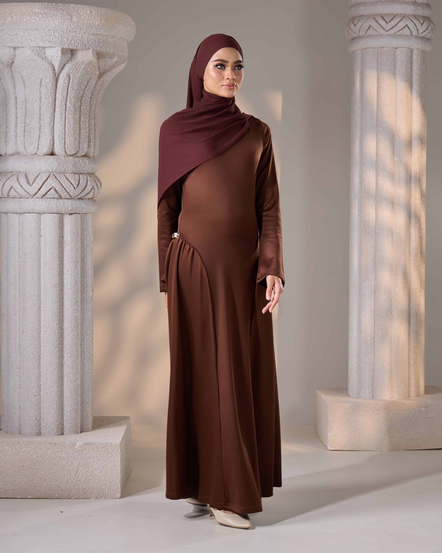 ELYZHA DRESS (CHOCOLATE)