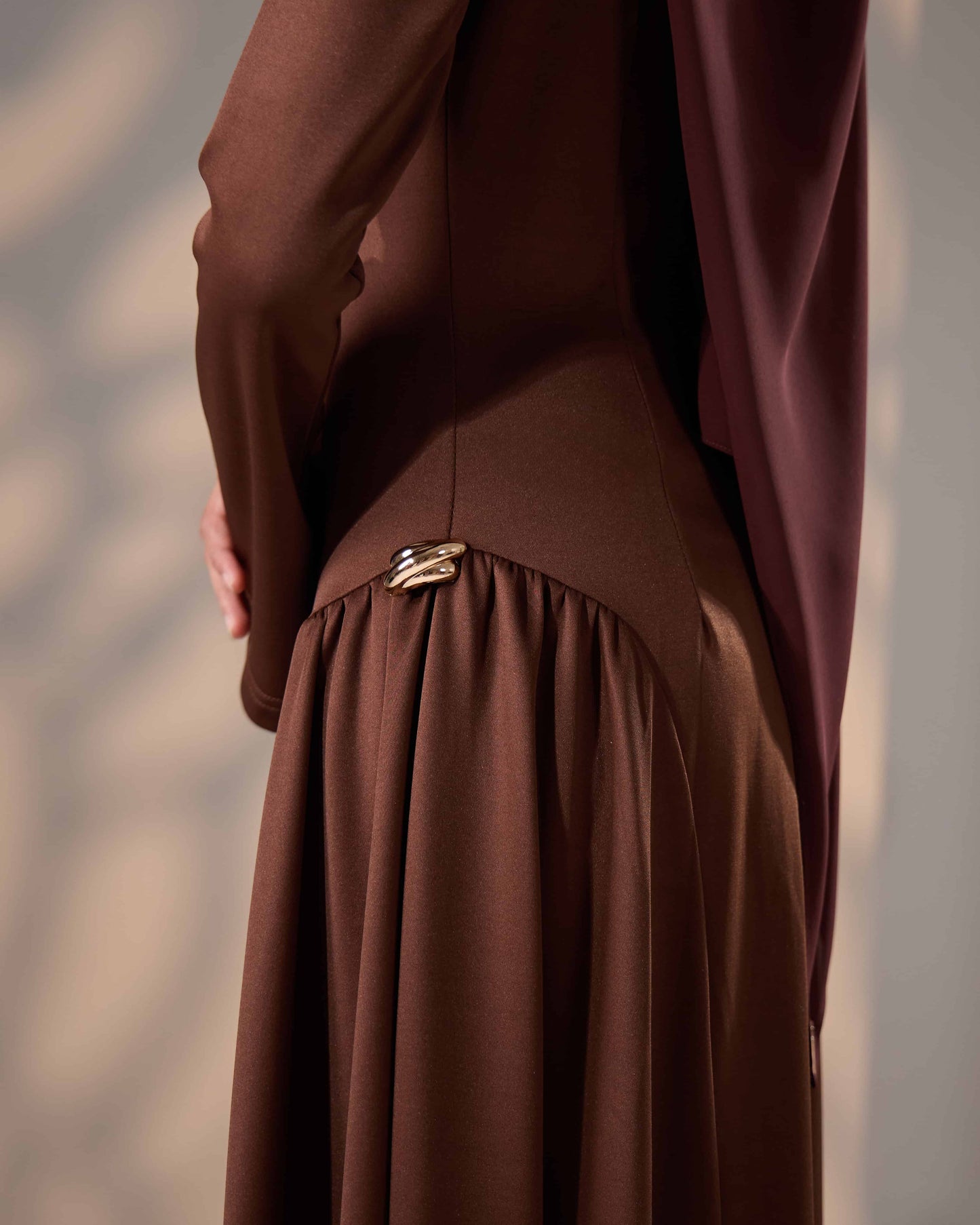 ELYZHA DRESS (CHOCOLATE)