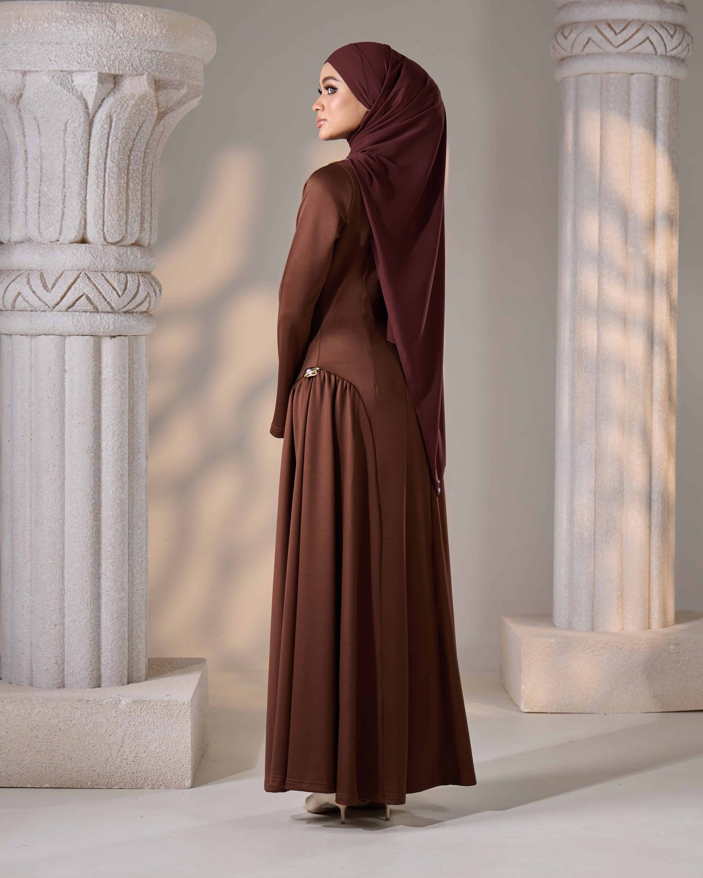 ELYZHA DRESS (CHOCOLATE)