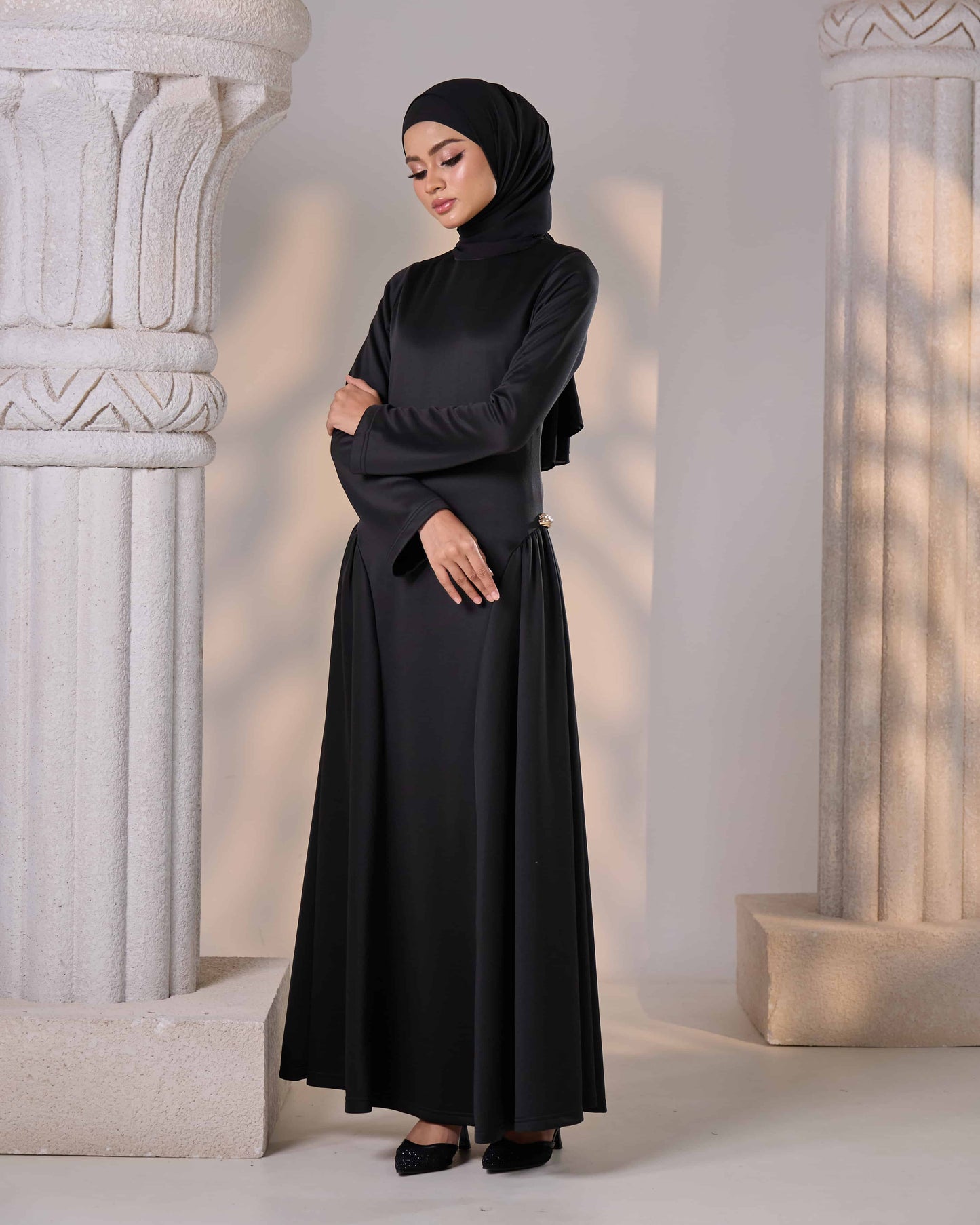 ELYZHA DRESS (BLACK)