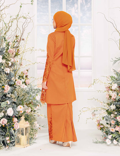 TARASARI KURUNG (BURNT ORANGE)