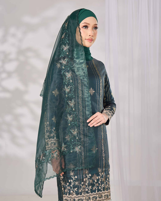 DAHLIA SELENDANG (EMERALD GREEN)