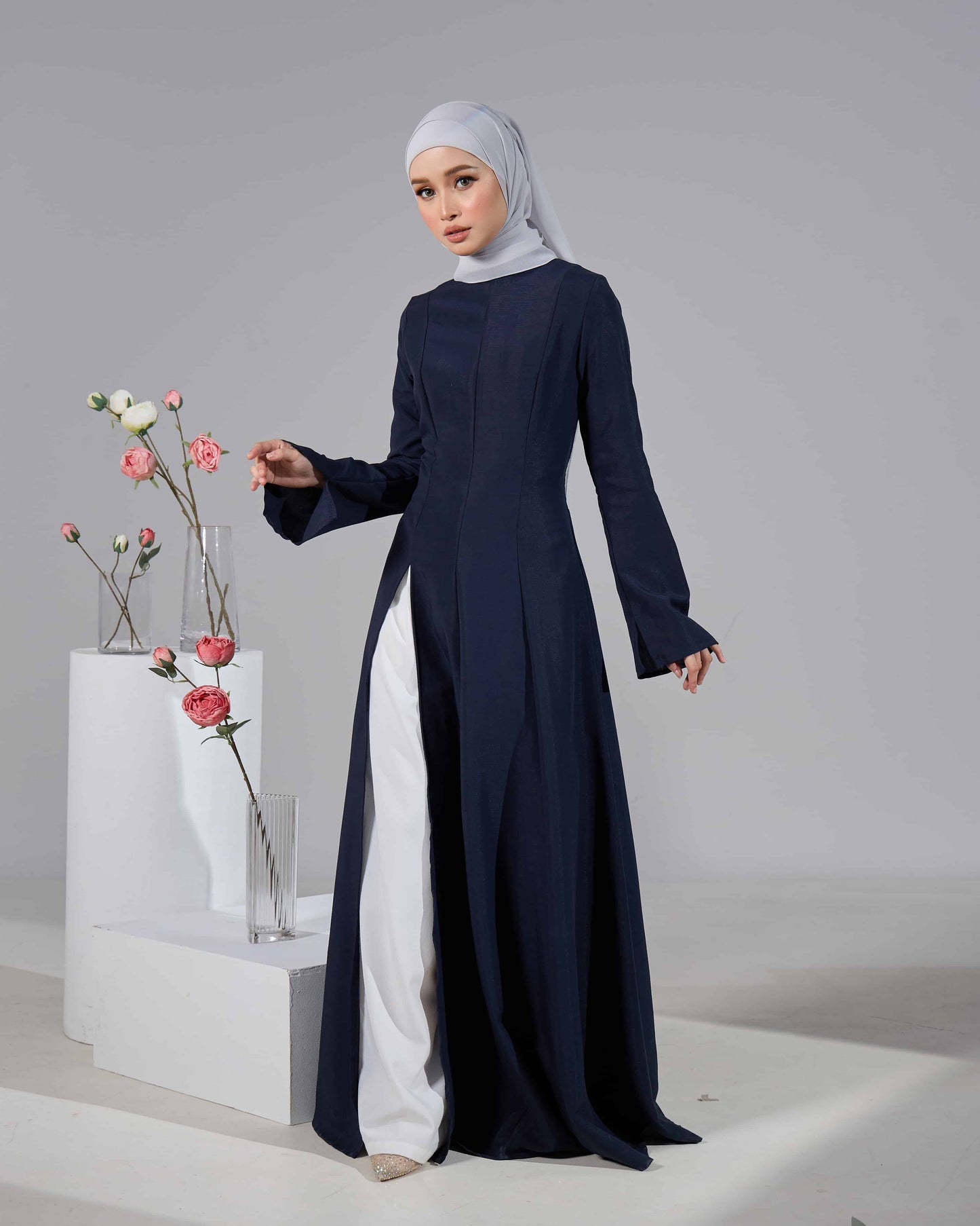 MINOR DEFECT VELORA DRESS (NAVY BLUE)