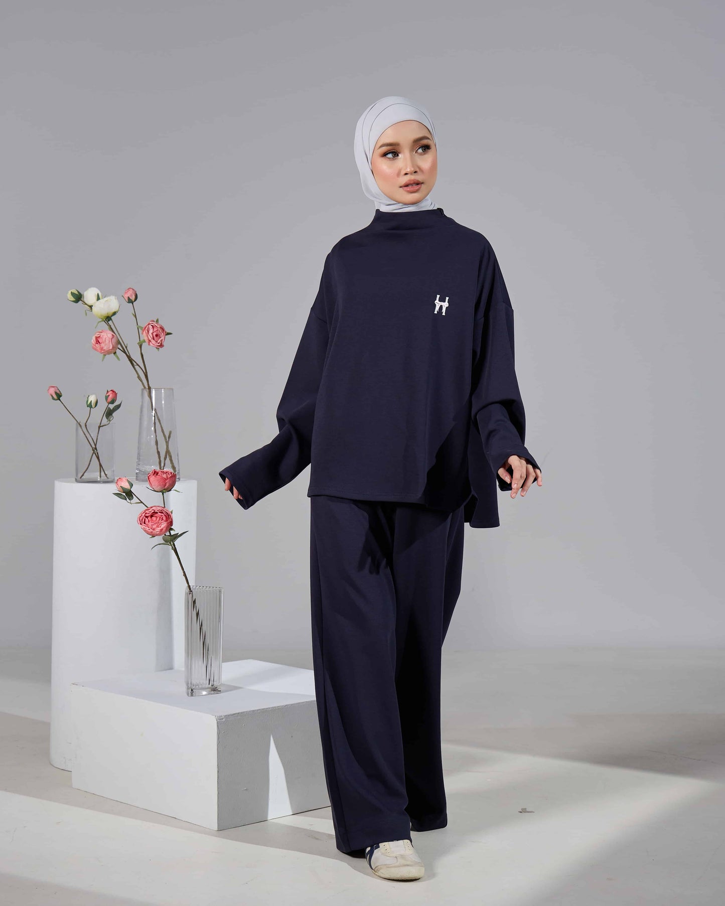 DAZY JUMPER (NAVY BLUE)