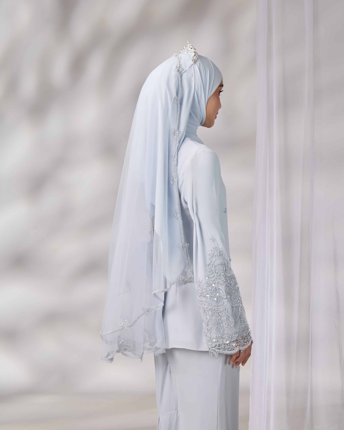 EMELDA VEIL (POWDER BLUE)