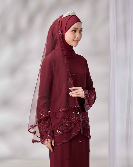 EMELDA VEIL (BURGUNDY)