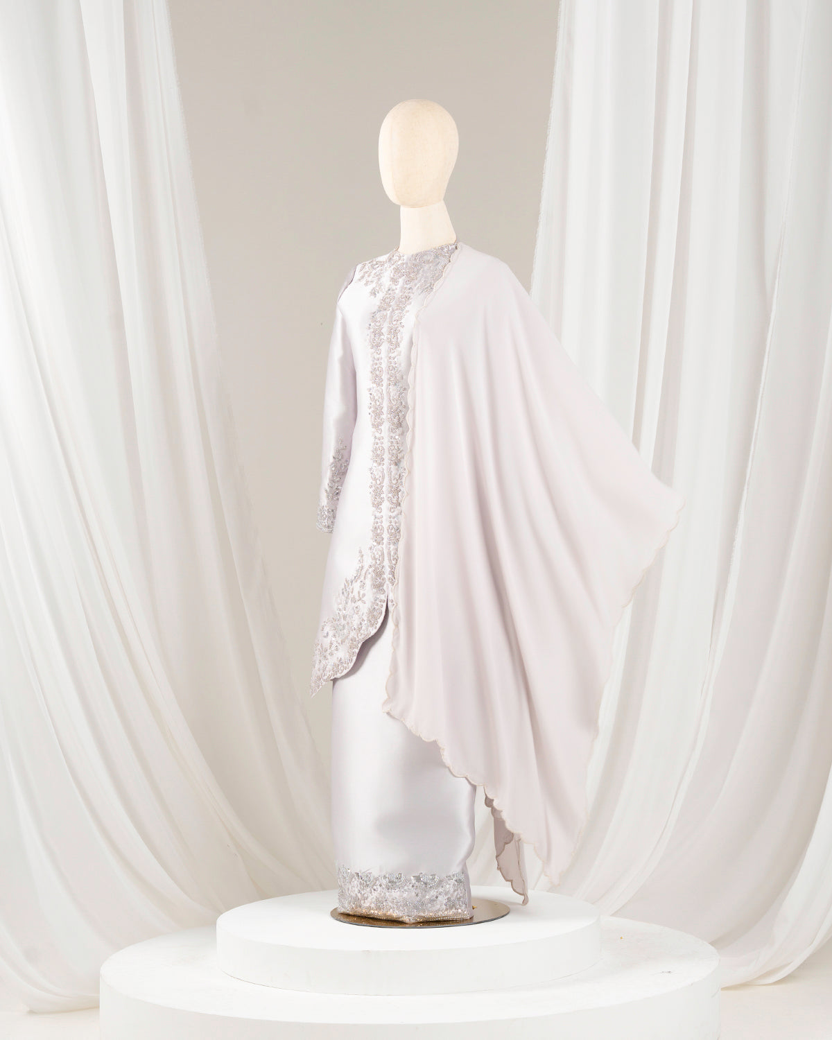 IRINA SELENDANG (GREY)