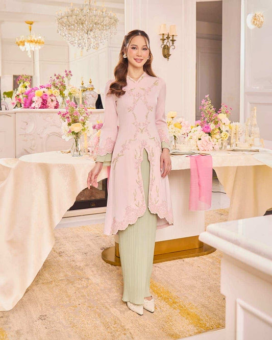 ISYRA KURUNG (STRAWBERRY MATCHA)