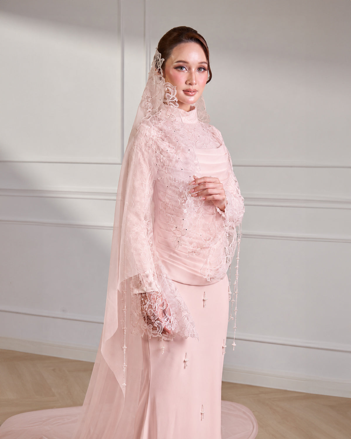 LUNEA VEIL (PINK)
