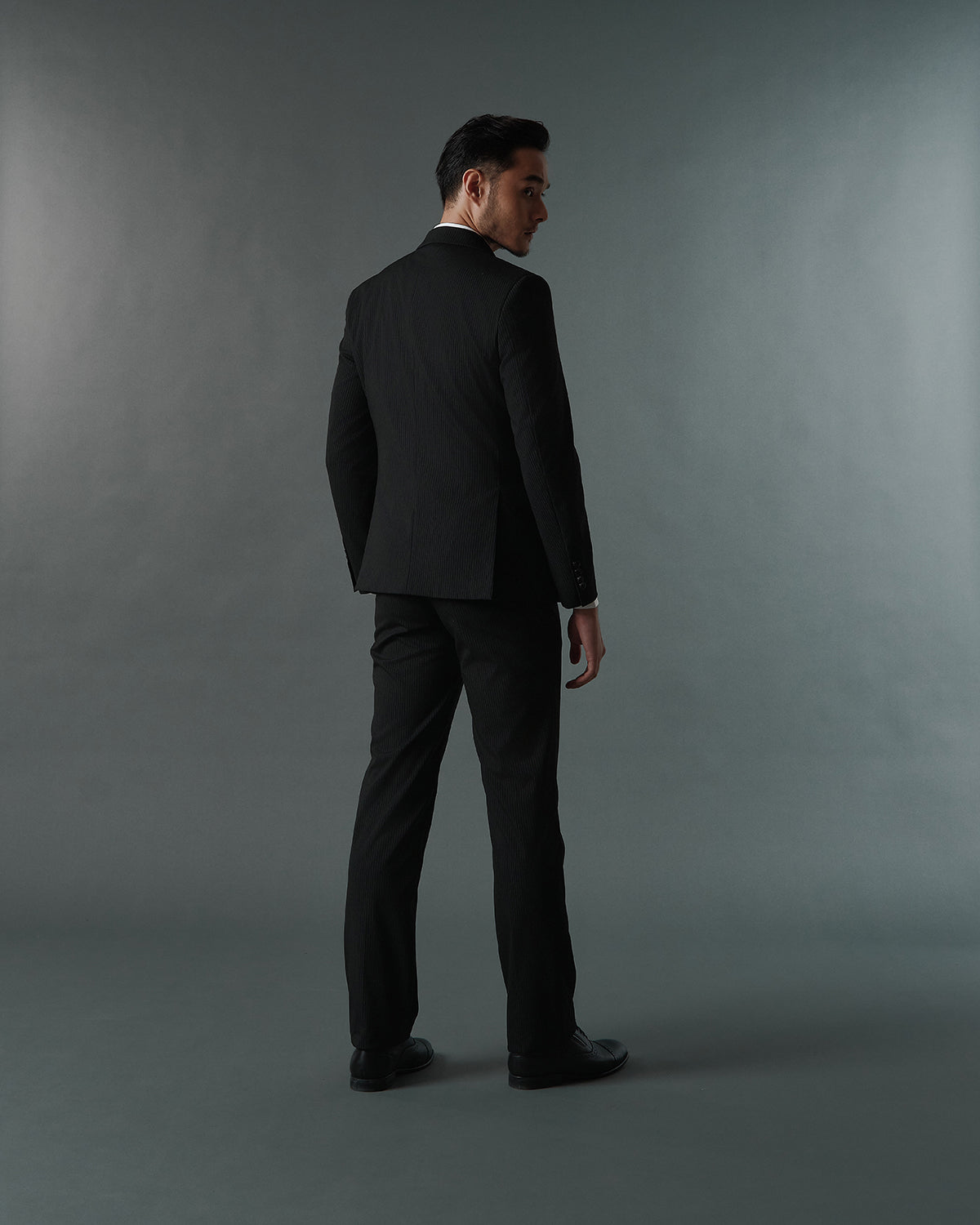 THE KINGSLEY DOUBLE BREASTED SUIT (BLACK)