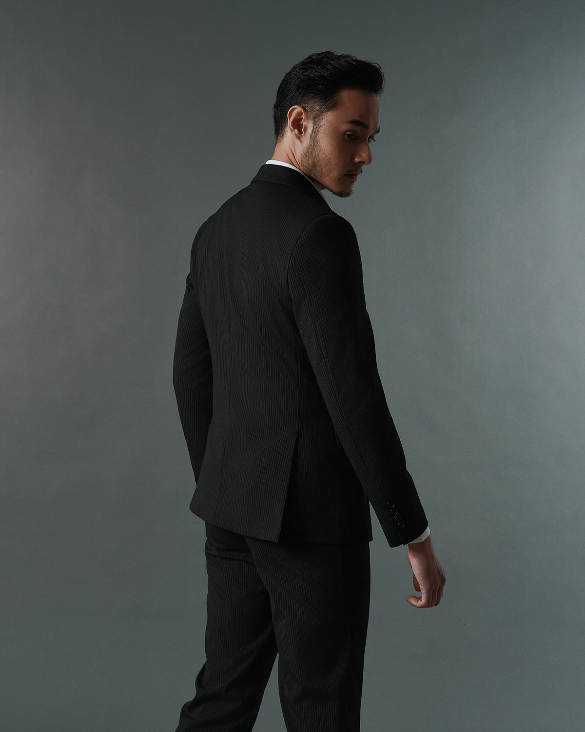 THE KINGSLEY DOUBLE BREASTED SUIT (BLACK)