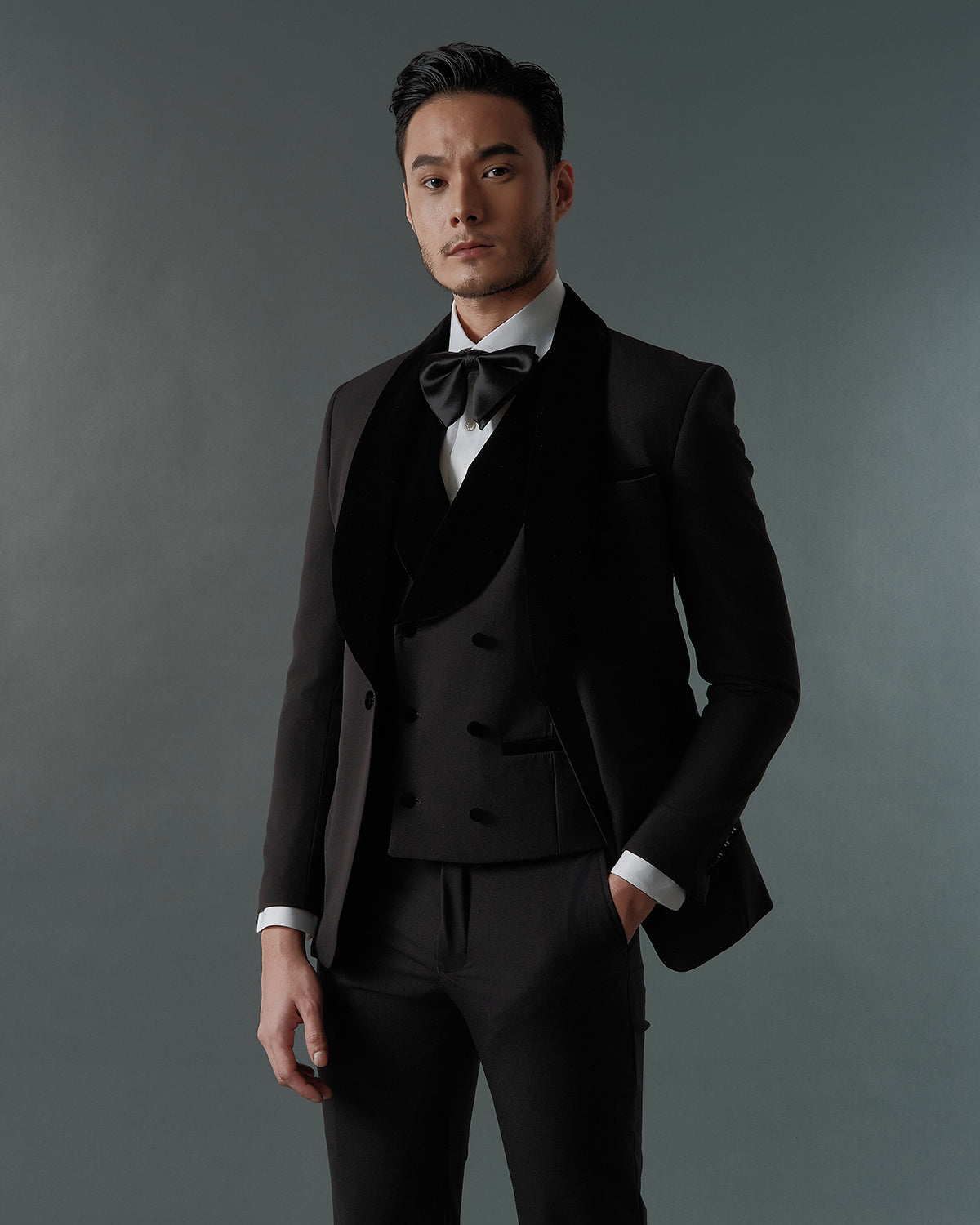 THE MONROE SINGLE BREASTED SUIT (BLACK)
