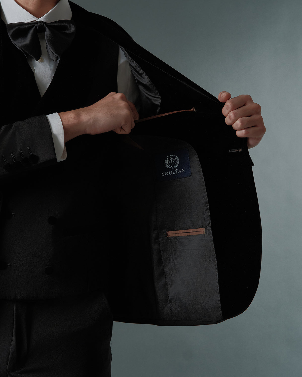 THE MONROE SINGLE BREASTED SUIT (BLACK)