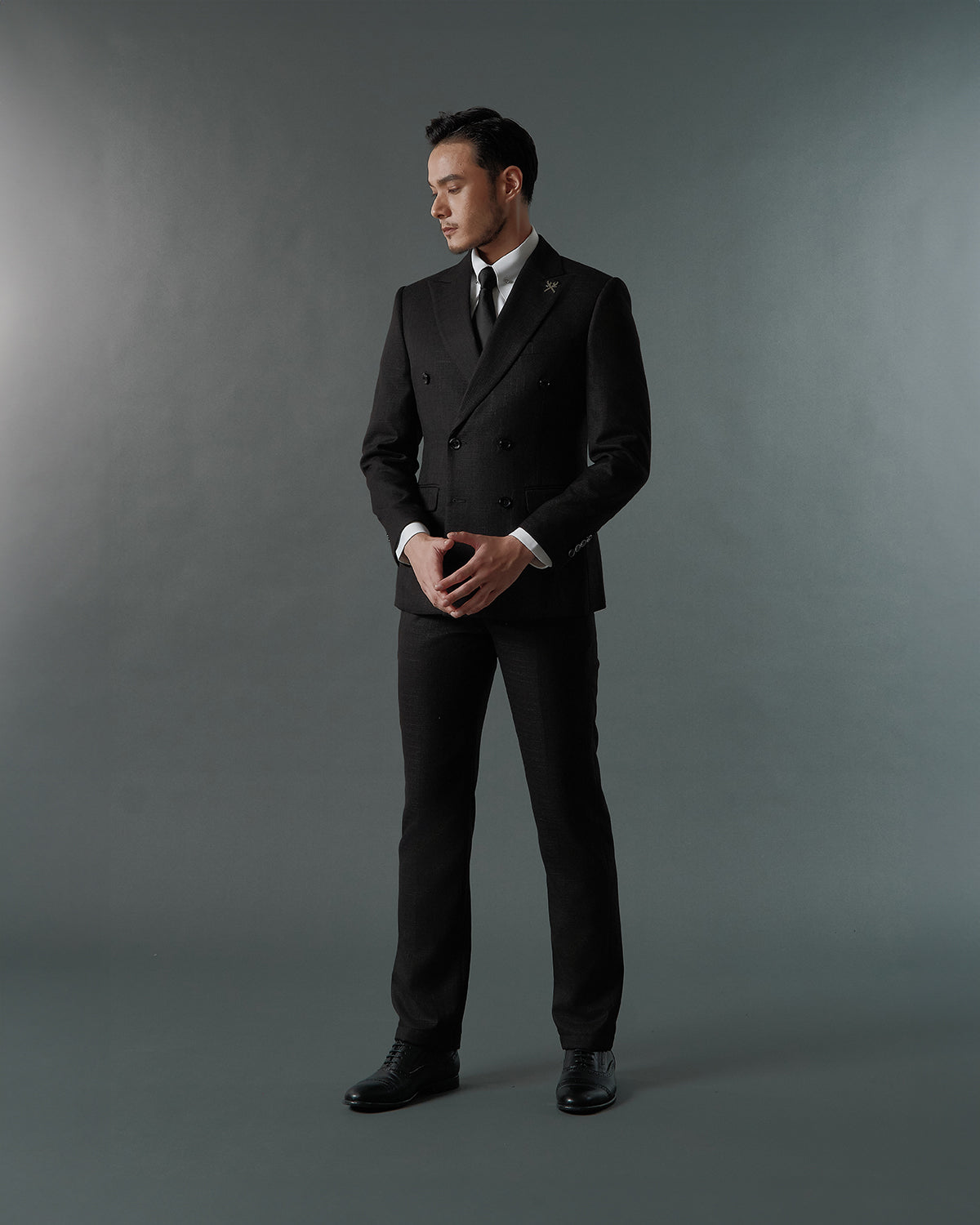 THE WINDSOR DOUBLE BREASTED SUIT (BLACK)