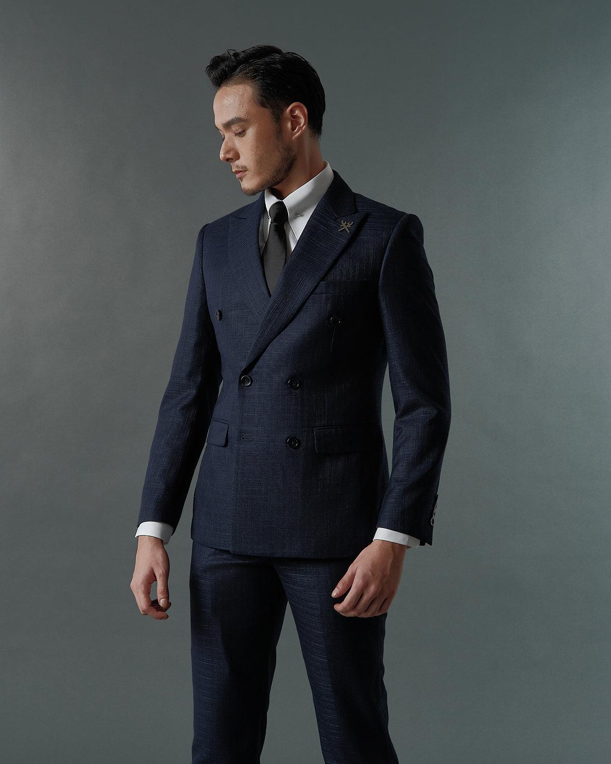 THE WINDSOR DOUBLE BREASTED SUIT (NAVY BLUE)