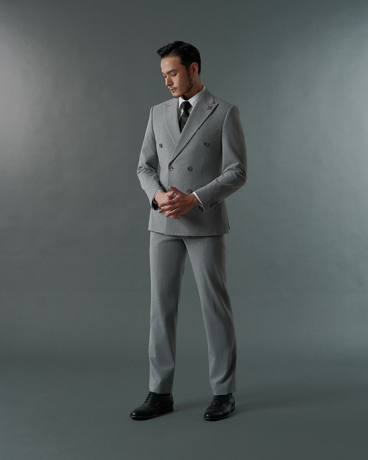 THE DOMINIC DOUBLE BREASTED SUIT (SILVER GREY)