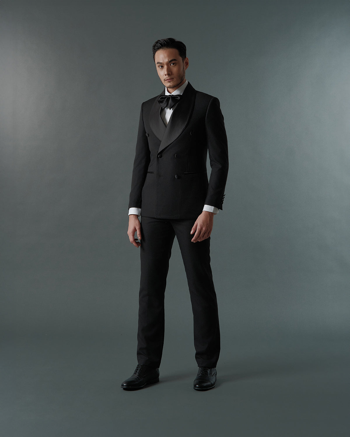 THE ASTOR DOUBLE BREASTED SUIT (BLACK)
