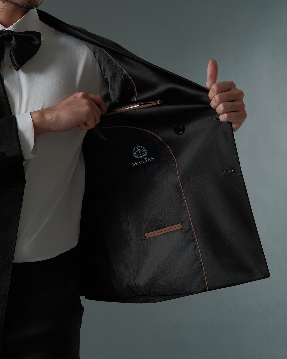 THE ASTOR DOUBLE BREASTED SUIT (BLACK)
