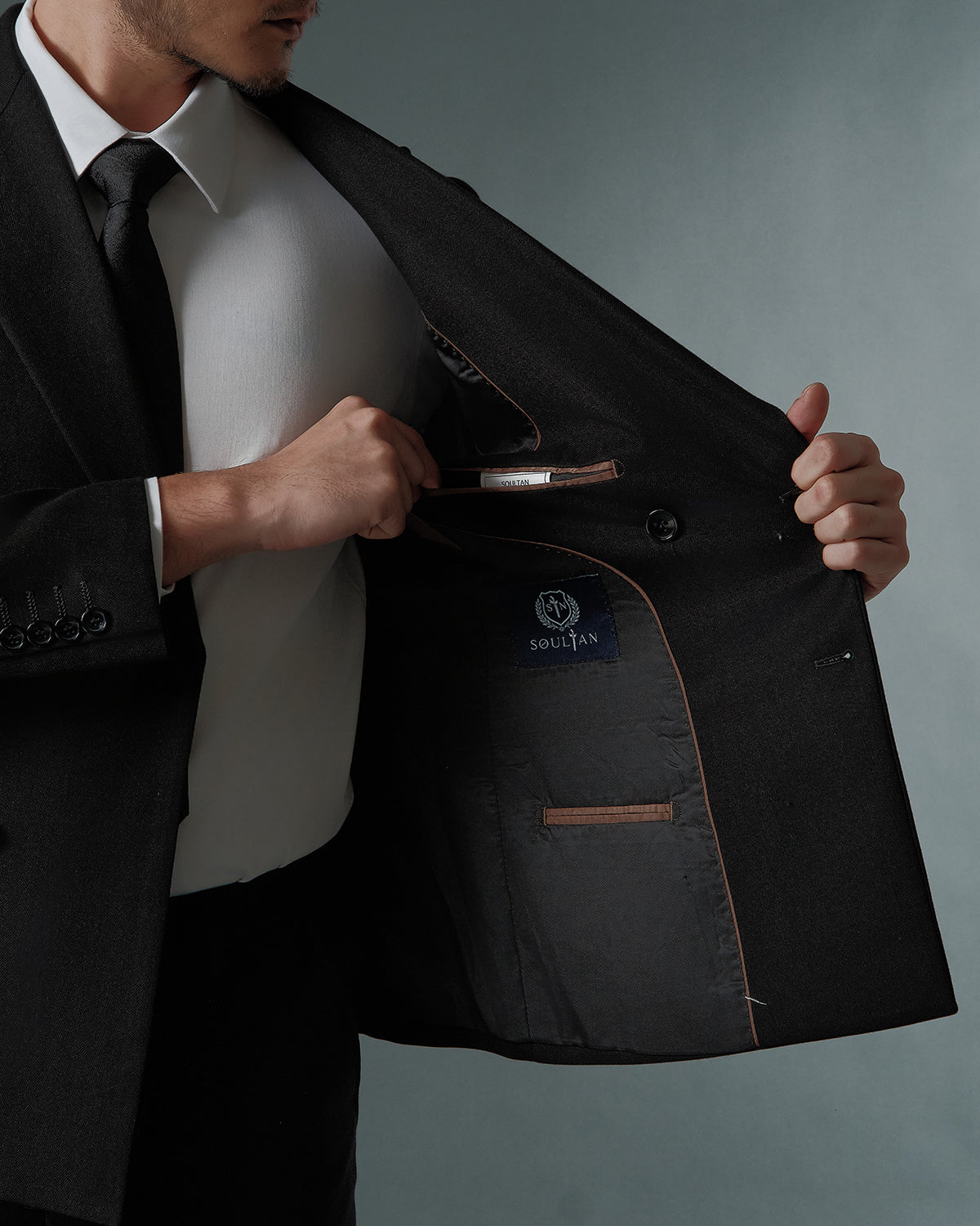 THE REGENT DOUBLE BREASTED SUIT (BLACK)
