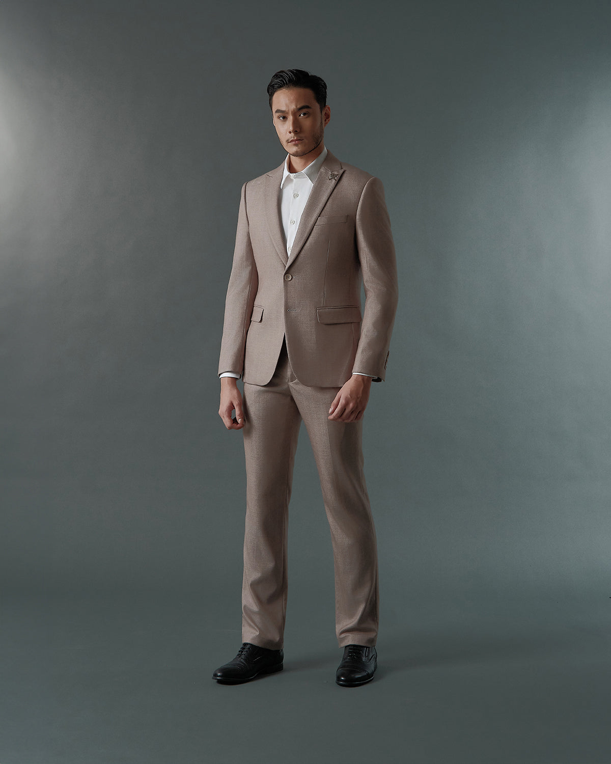 THE ALDEN SINGLE BREASTED SUIT (ALMOND BEIGE)