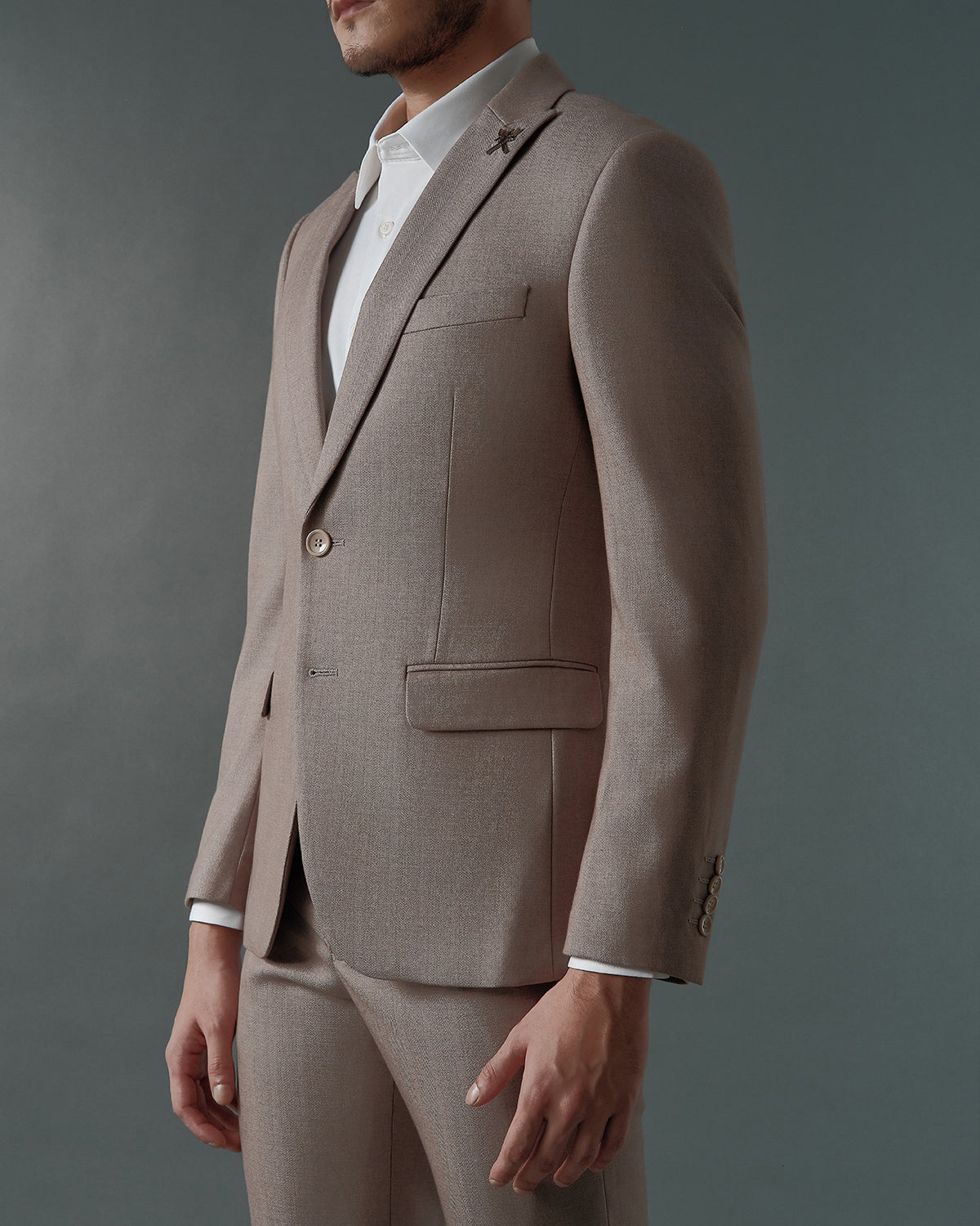 THE ALDEN SINGLE BREASTED SUIT (ALMOND BEIGE)