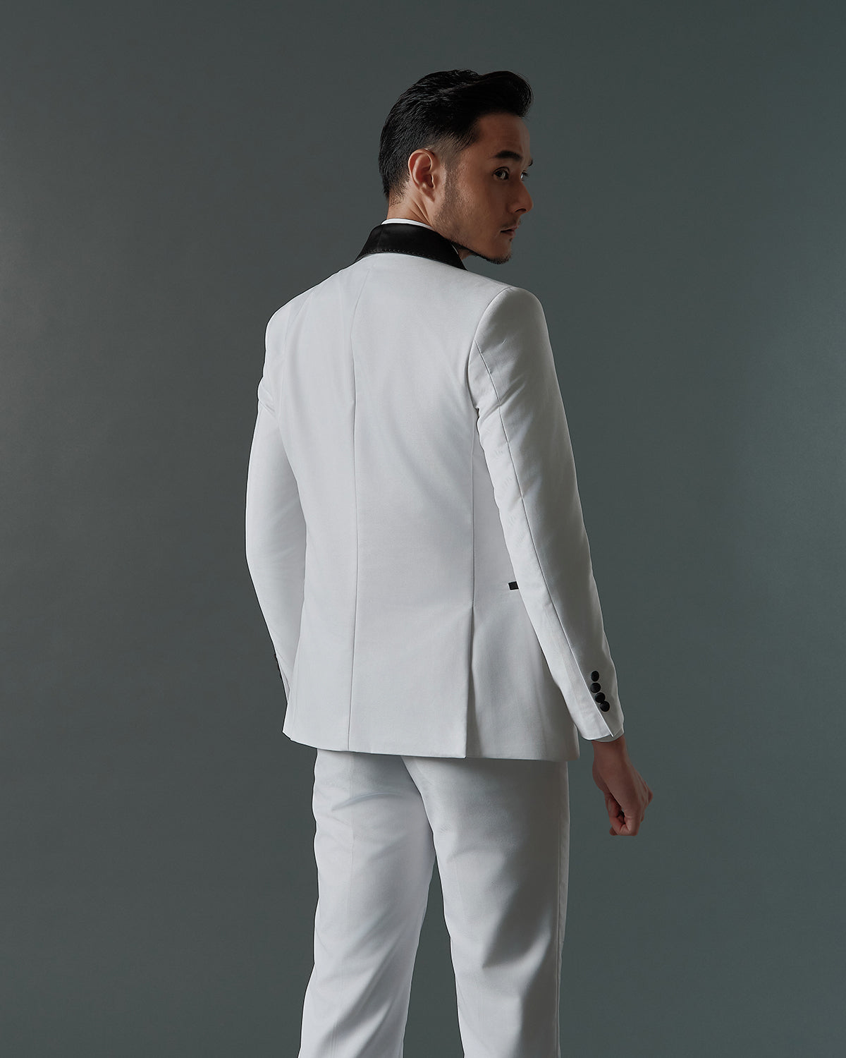 THE ASTOR DOUBLE BREASTED SUIT (OFF WHITE)