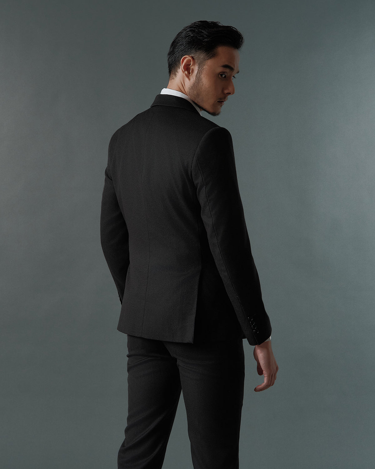 THE SAVILE SINGLE BREASTED SUIT (BLACK)