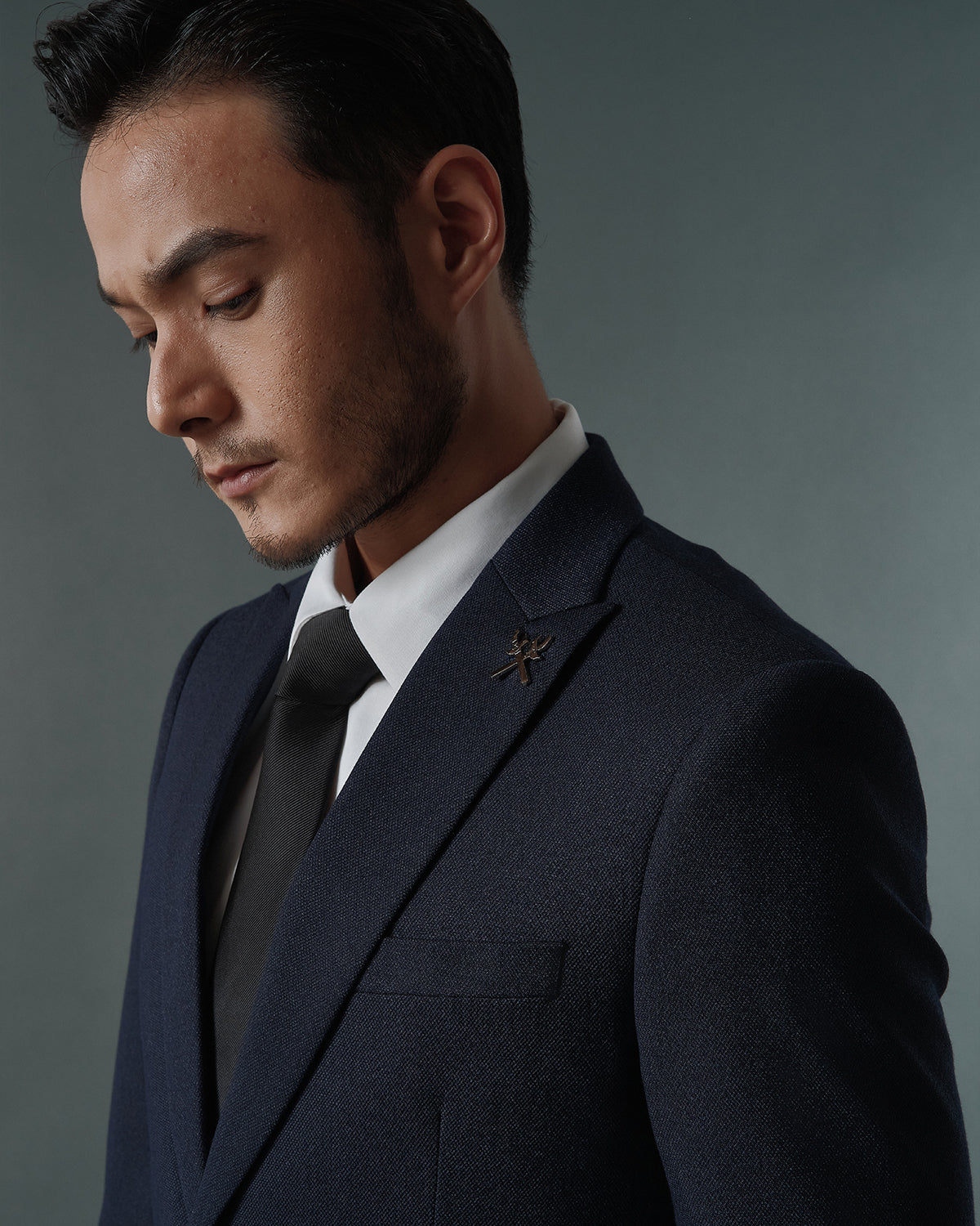 THE SAVILE SINGLE BREASTED SUIT (NAVY BLUE)
