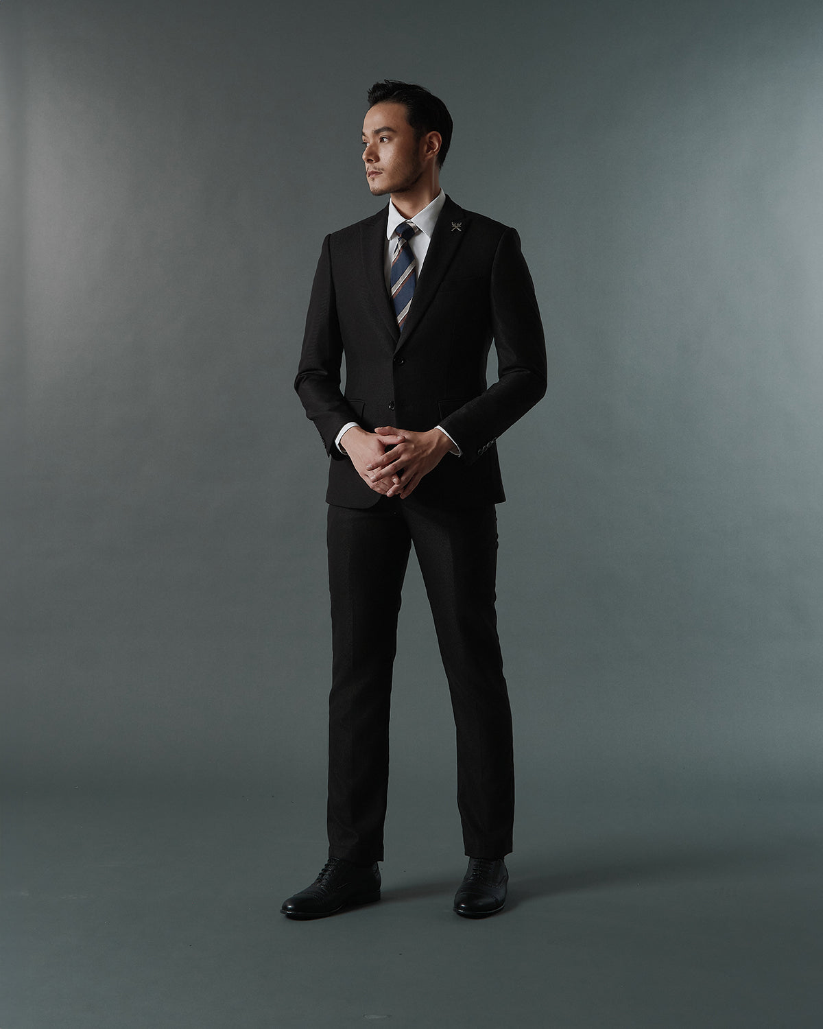 THE SINCLAIR SINGLE BREASTED SUIT (BLACK)