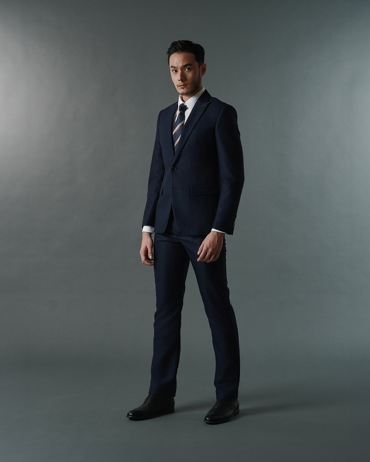 THE SINCLAIR SINGLE BREASTED SUIT (NAVY BLUE)