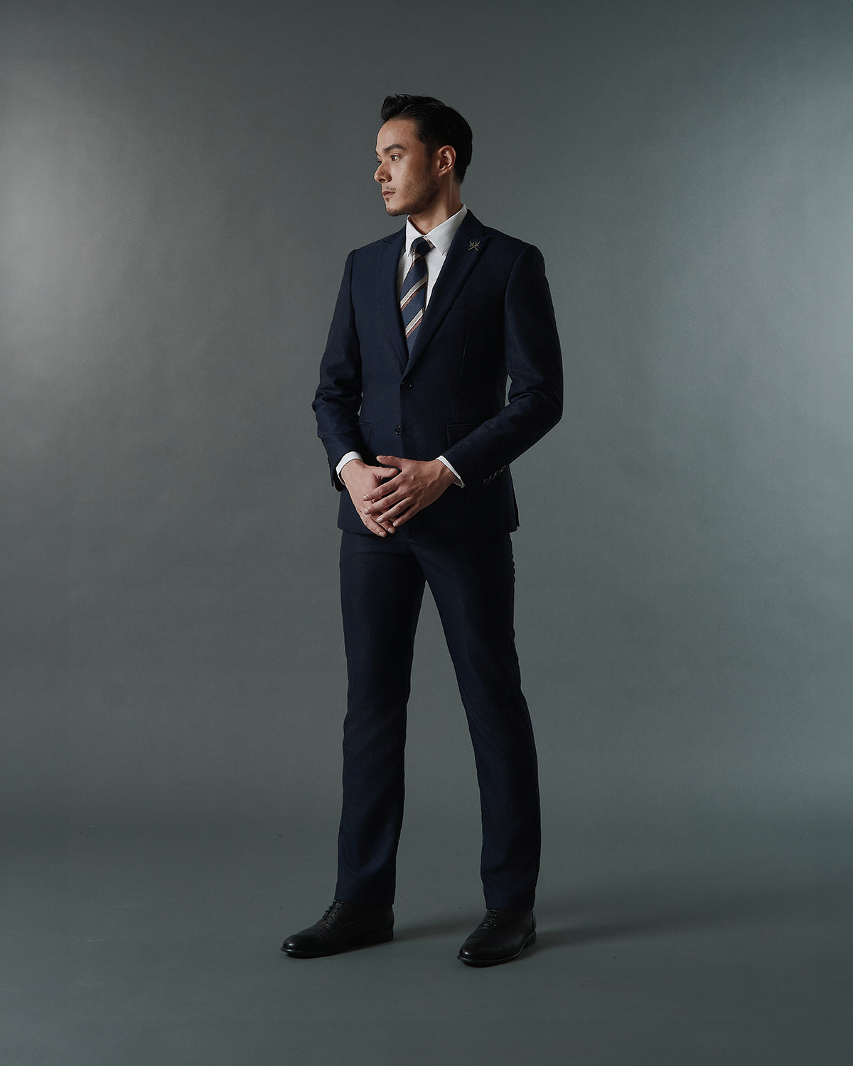 THE SINCLAIR SINGLE BREASTED SUIT (NAVY BLUE)