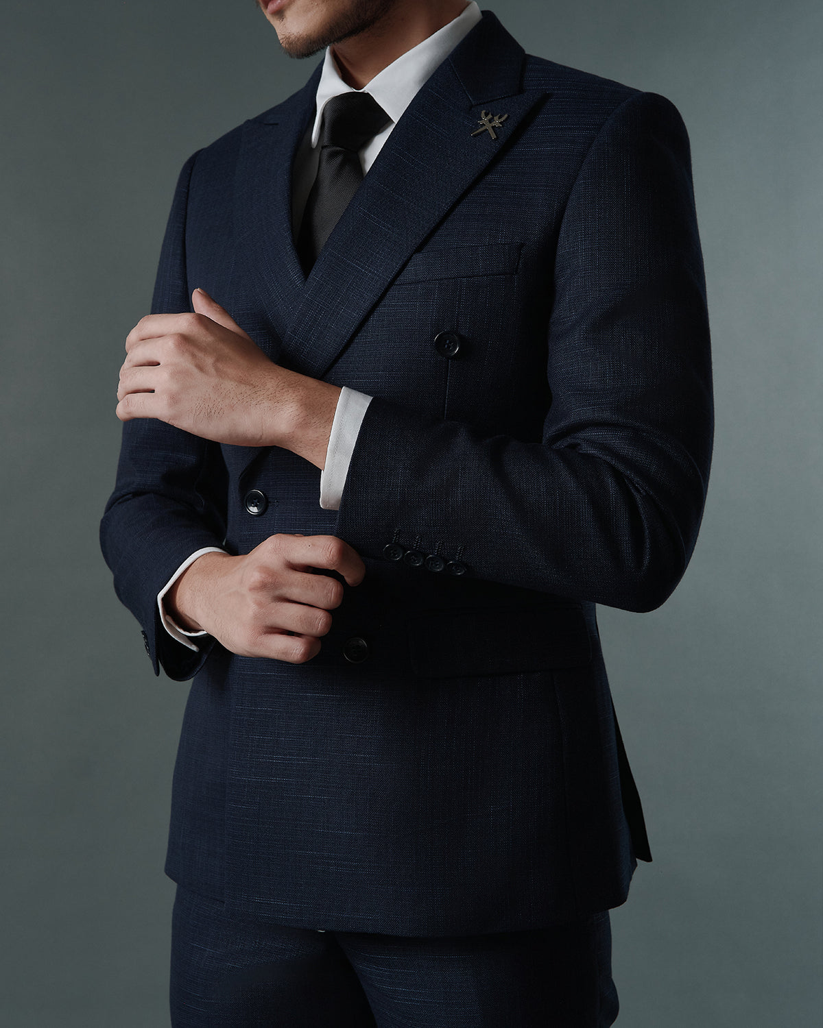 THE WINDSOR DOUBLE BREASTED SUIT (NAVY BLUE)