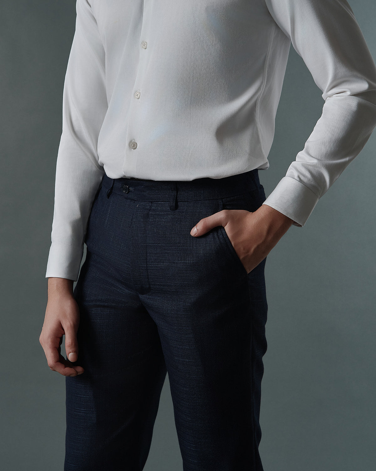 THE WINDSOR DOUBLE BREASTED SUIT (NAVY BLUE)