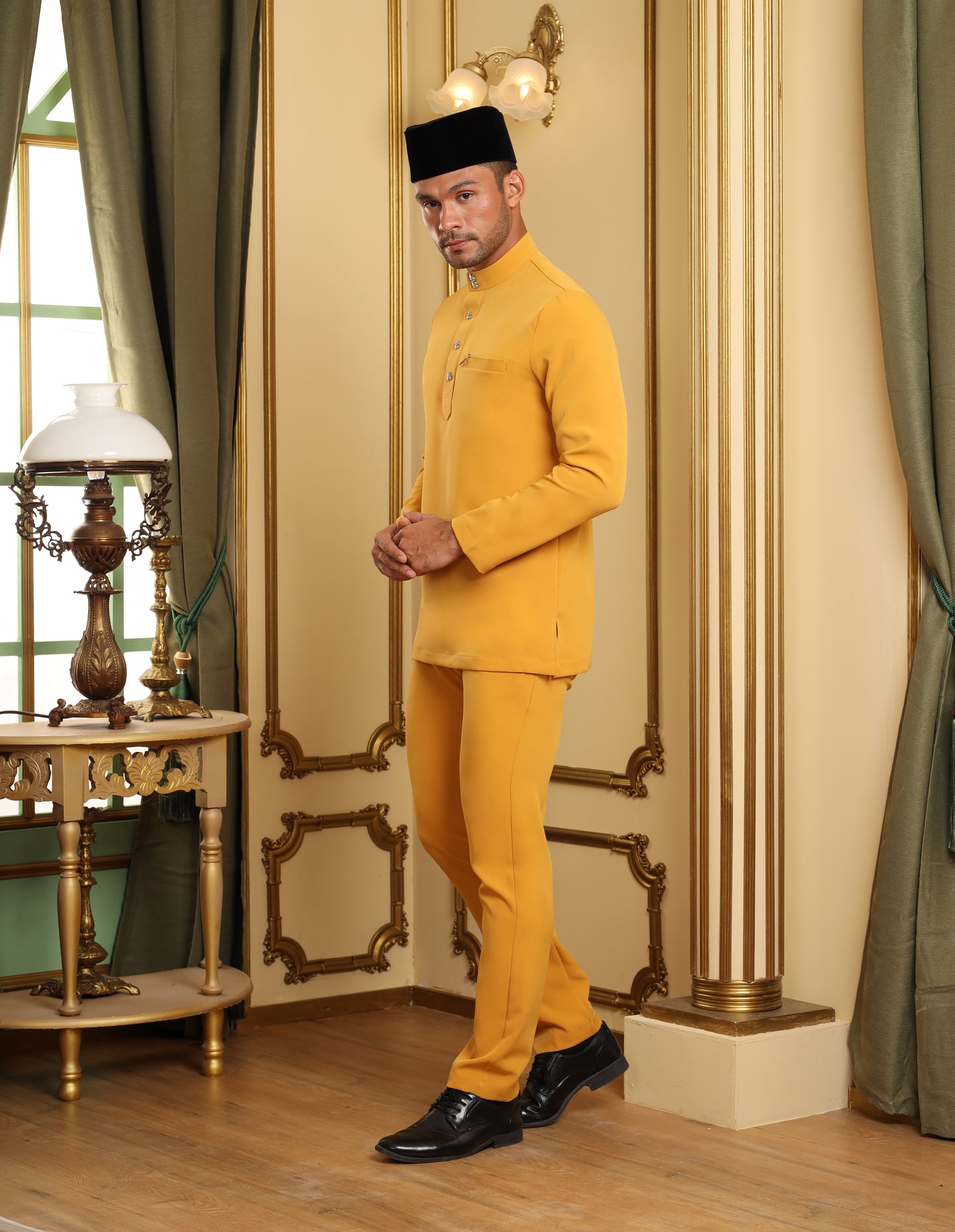 MINOR DEFECT SOULTAN BAJU MELAYU (MUSTARD)