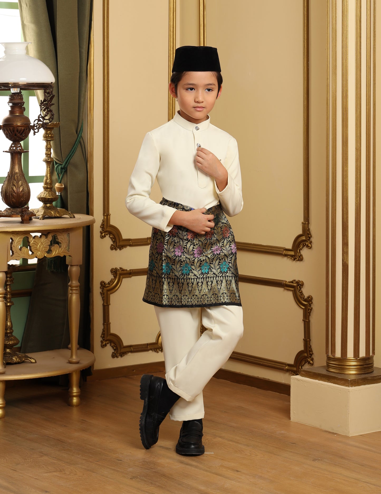 MINOR DEFECT SOULTAN BAJU MELAYU FOR KIDS (LIGHT YELLOW)