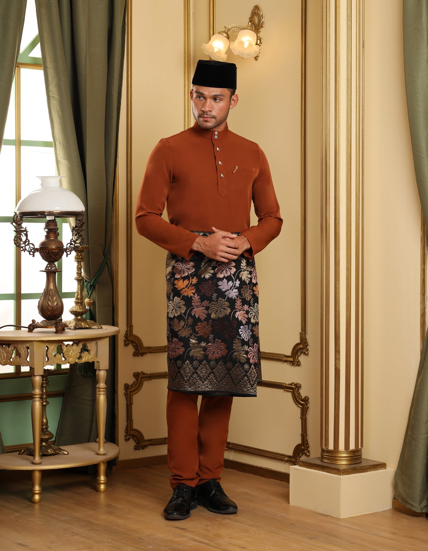 SOULTAN BAJU MELAYU (BROWN)