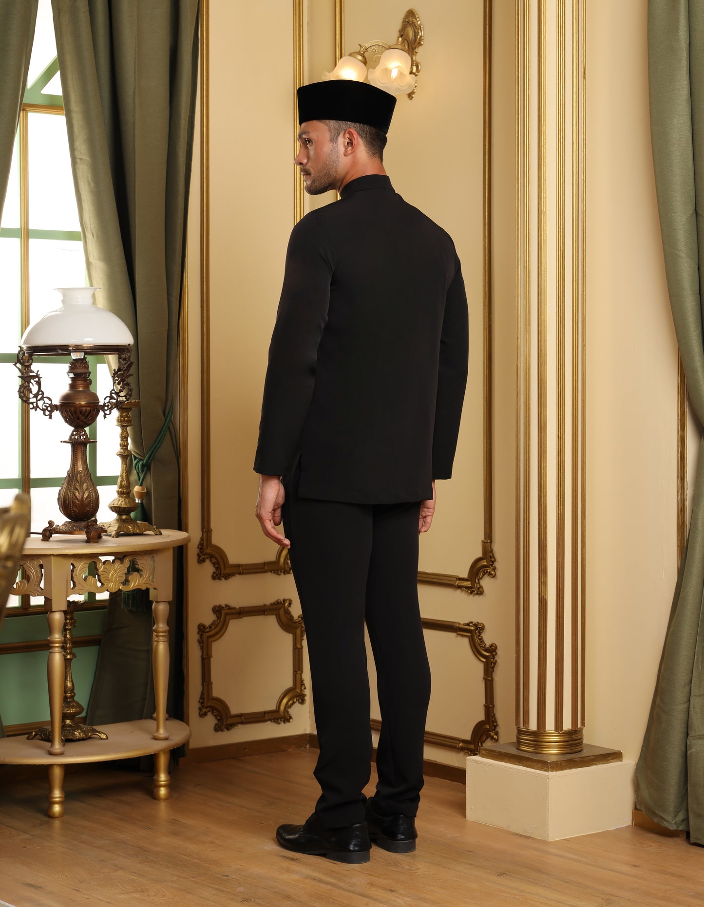 MINOR DEFECT SOULTAN BAJU MELAYU (BLACK)