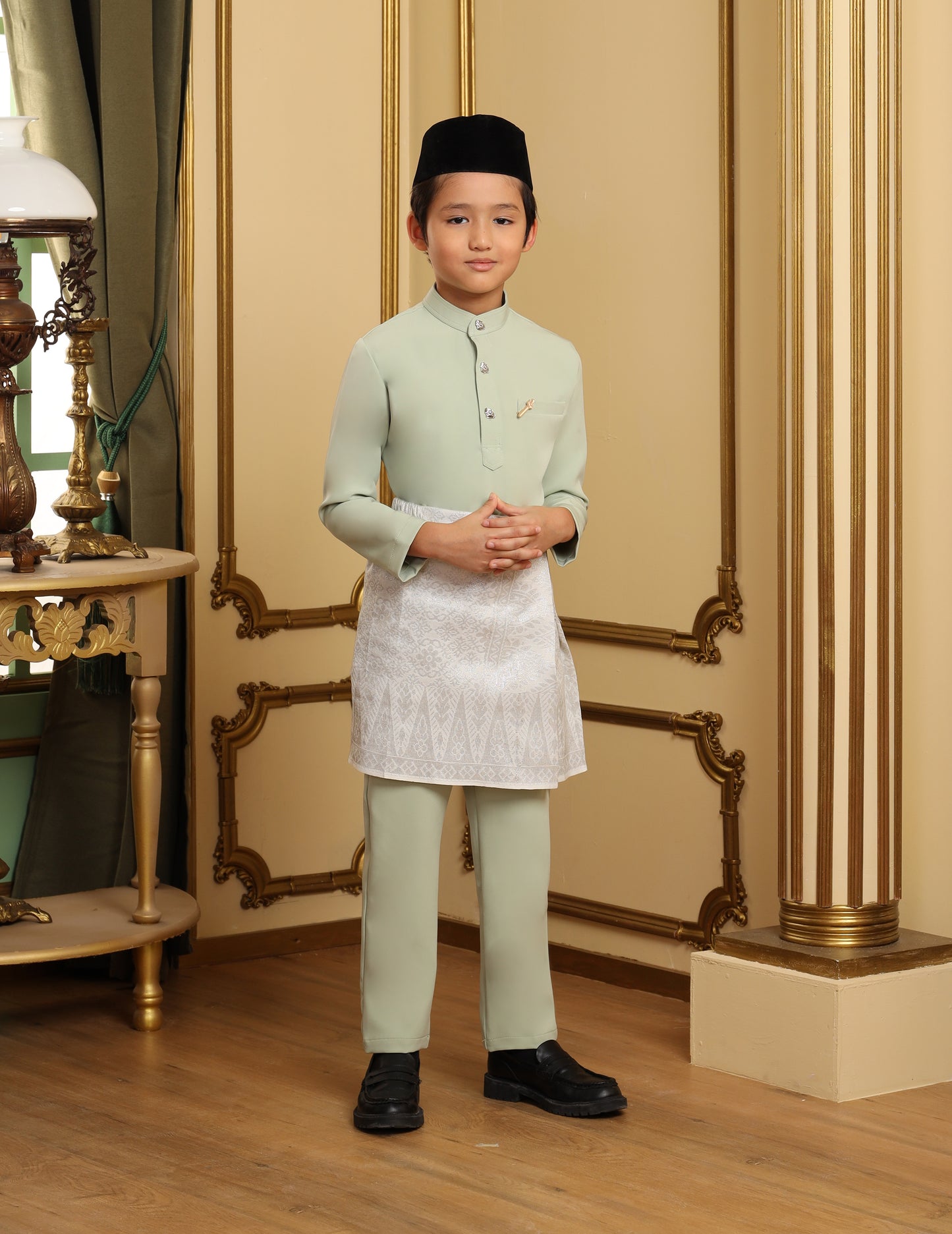 MINOR DEFECT SOULTAN BAJU MELAYU FOR KIDS (GREEN TEA)