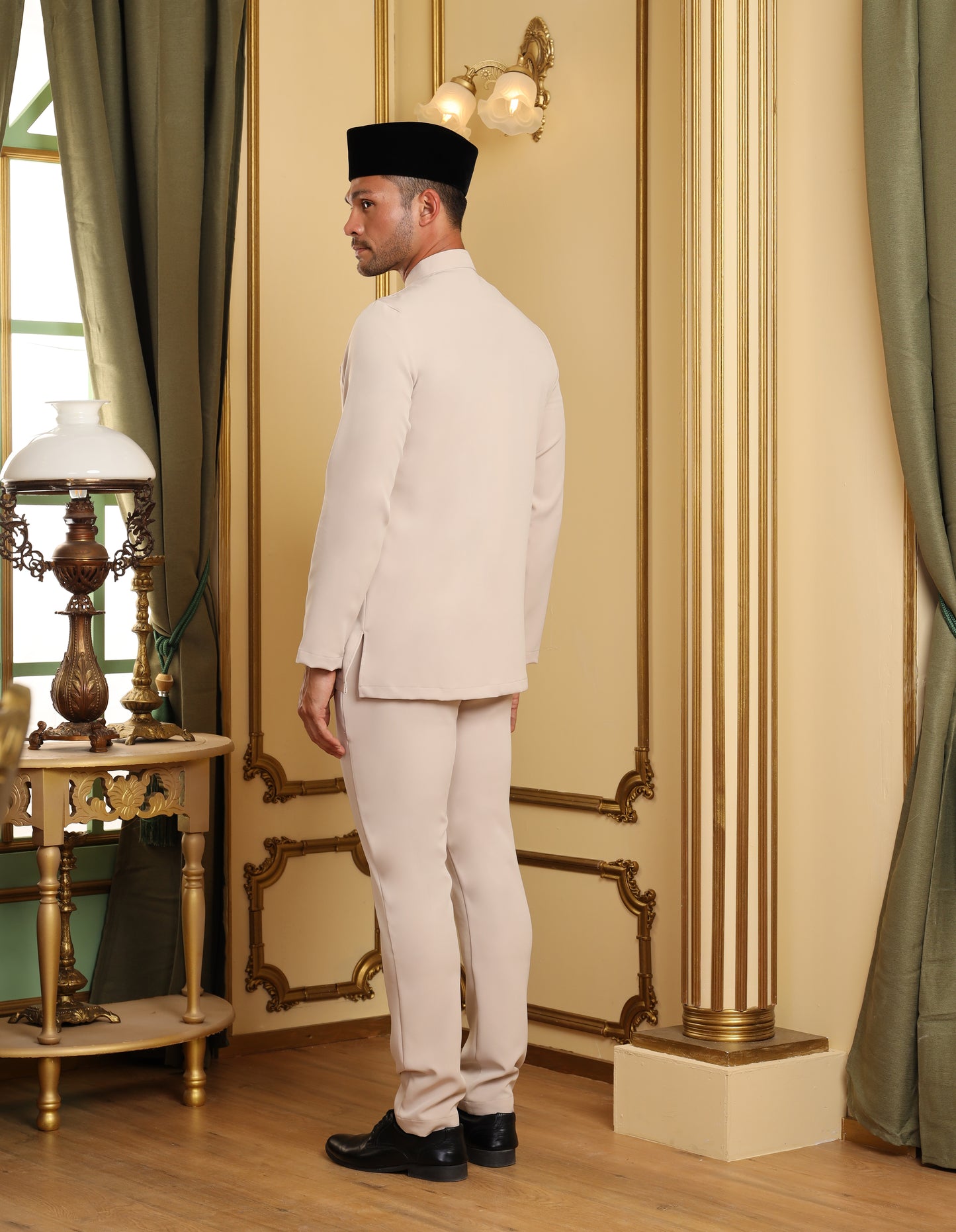 SOULTAN BAJU MELAYU (CHAMPAGNE)