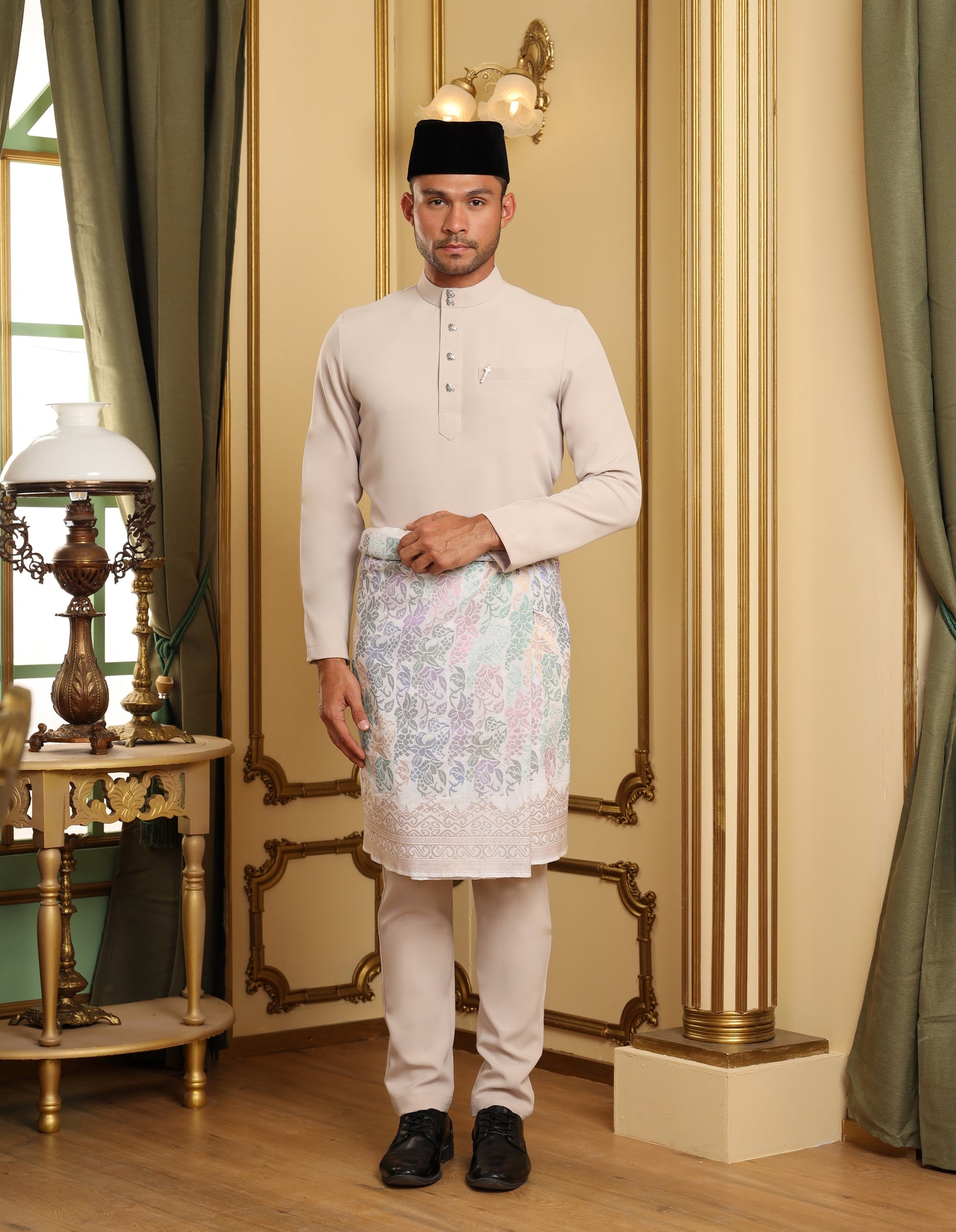 SOULTAN BAJU MELAYU (CHAMPAGNE)