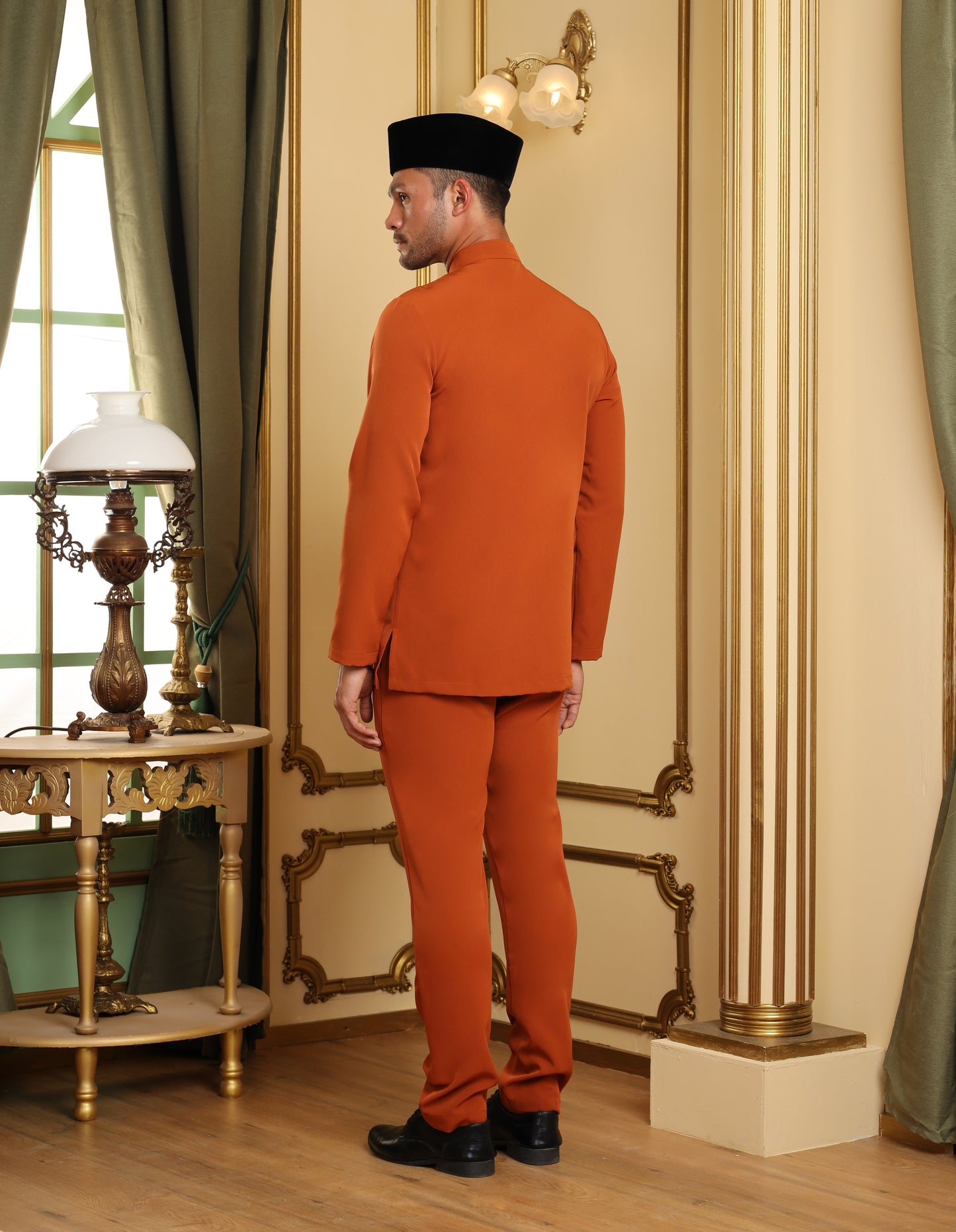 SOULTAN BAJU MELAYU (BRICK ORANGE)