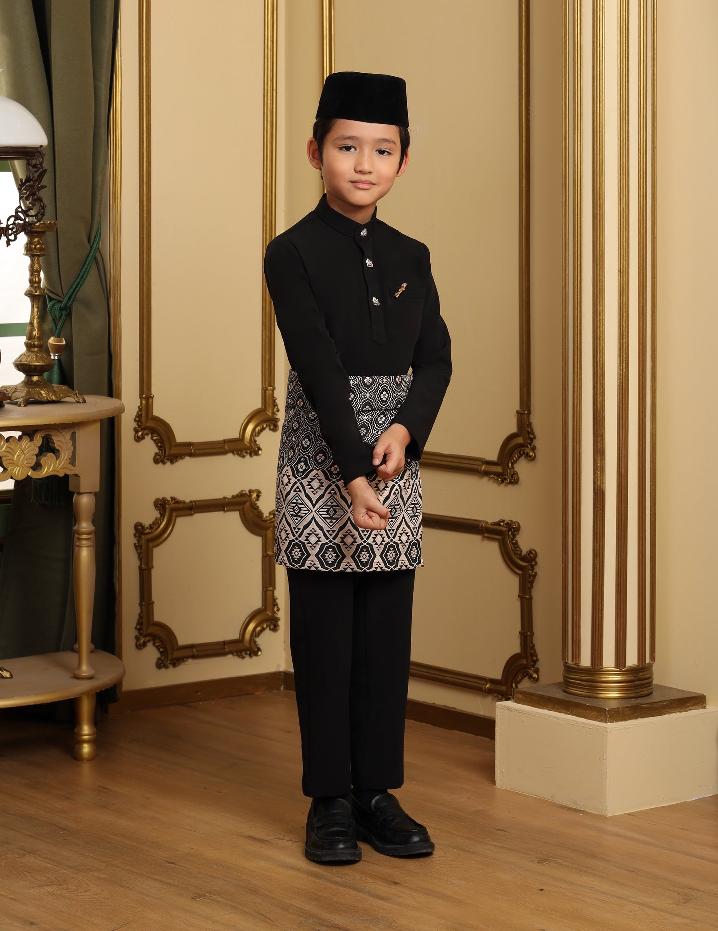 MINOR DEFECT SOULTAN BAJU MELAYU FOR KIDS (BLACK)
