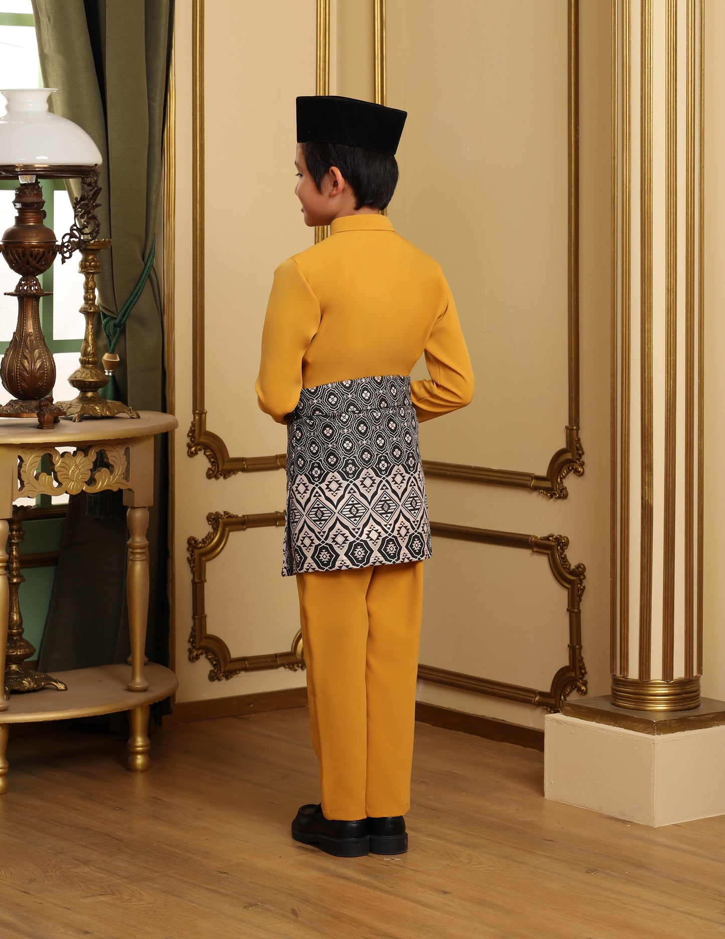 MINOR DEFECT SOULTAN BAJU MELAYU FOR KIDS (MUSTARD)