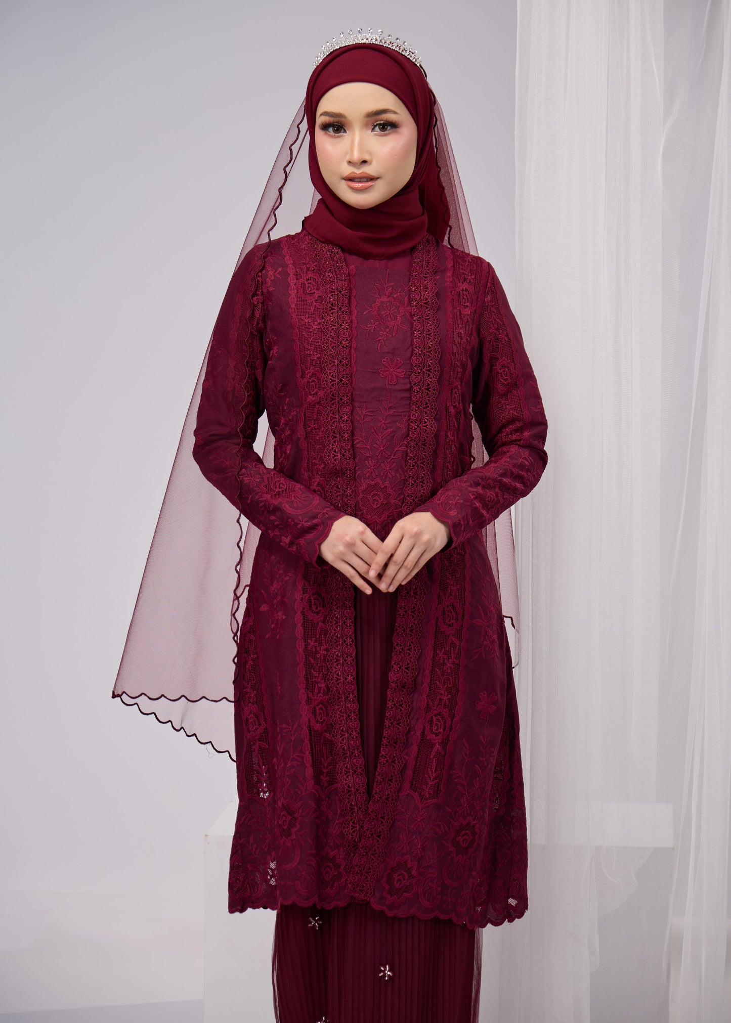 AZURA DRESS (BURGUNDY)