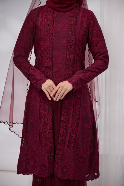 MINOR DEFECT AZURA DRESS (BURGUNDY)