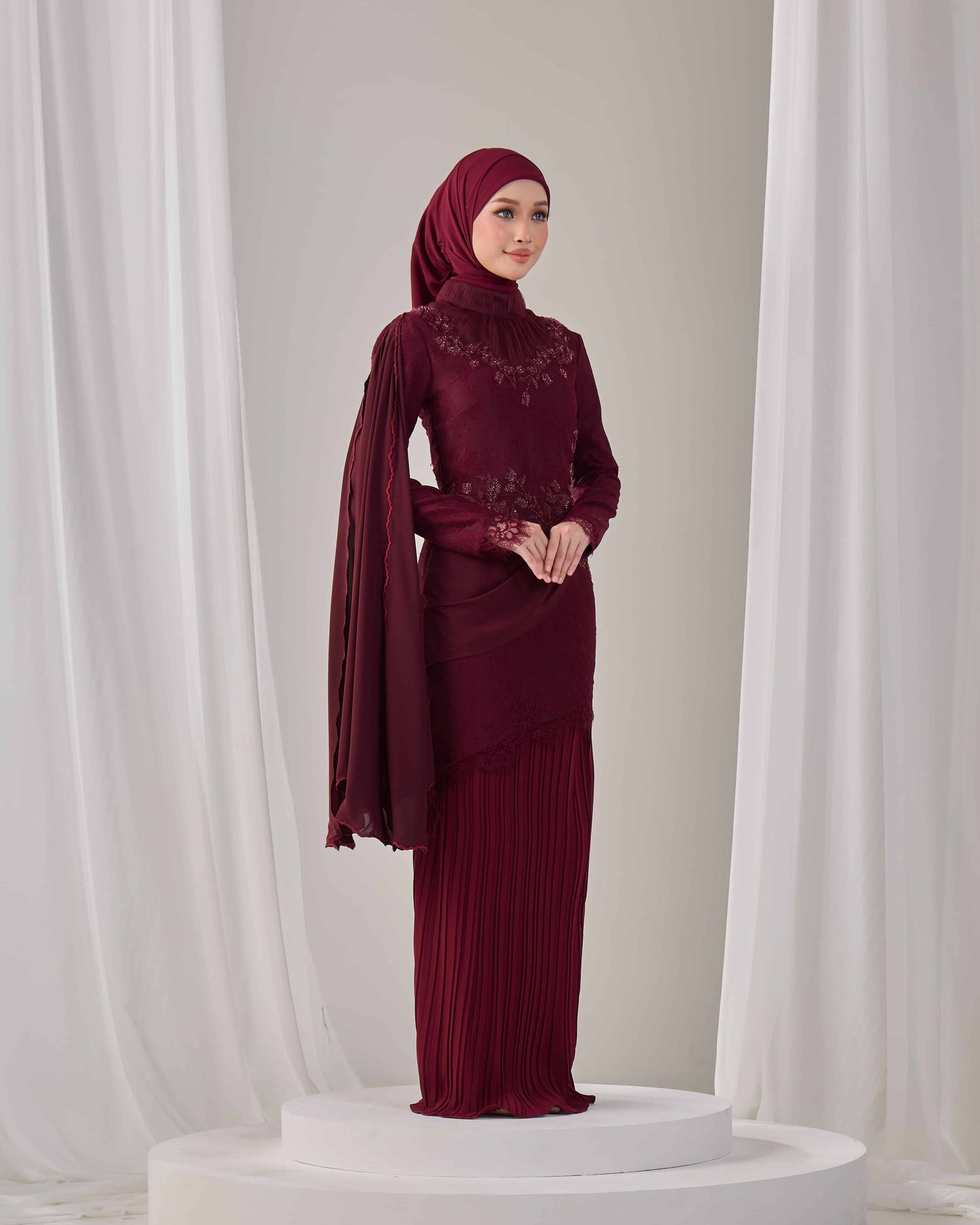 AYSEL KURUNG (BURGUNDY)