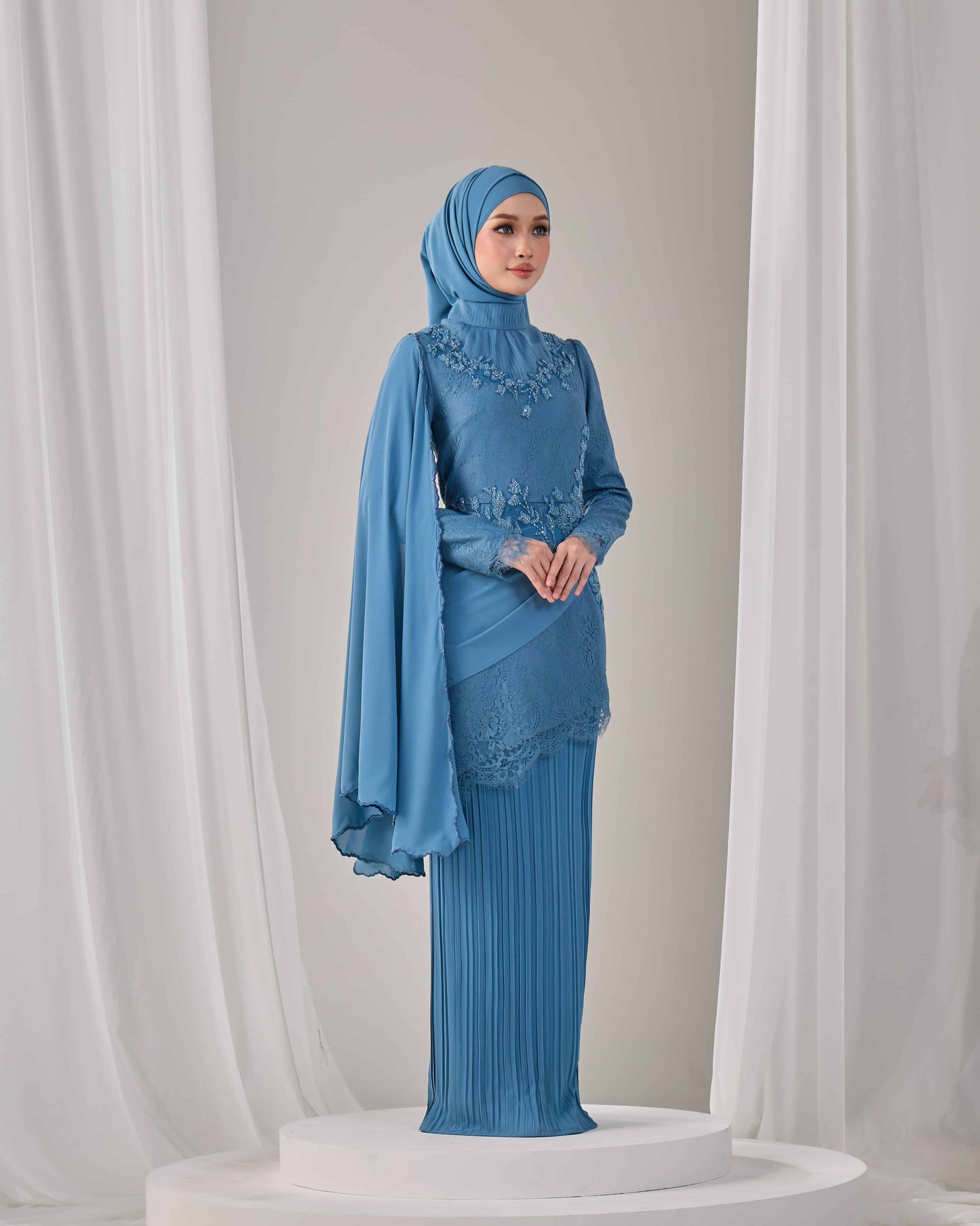 AYSEL KURUNG (DIAMOND BLUE)