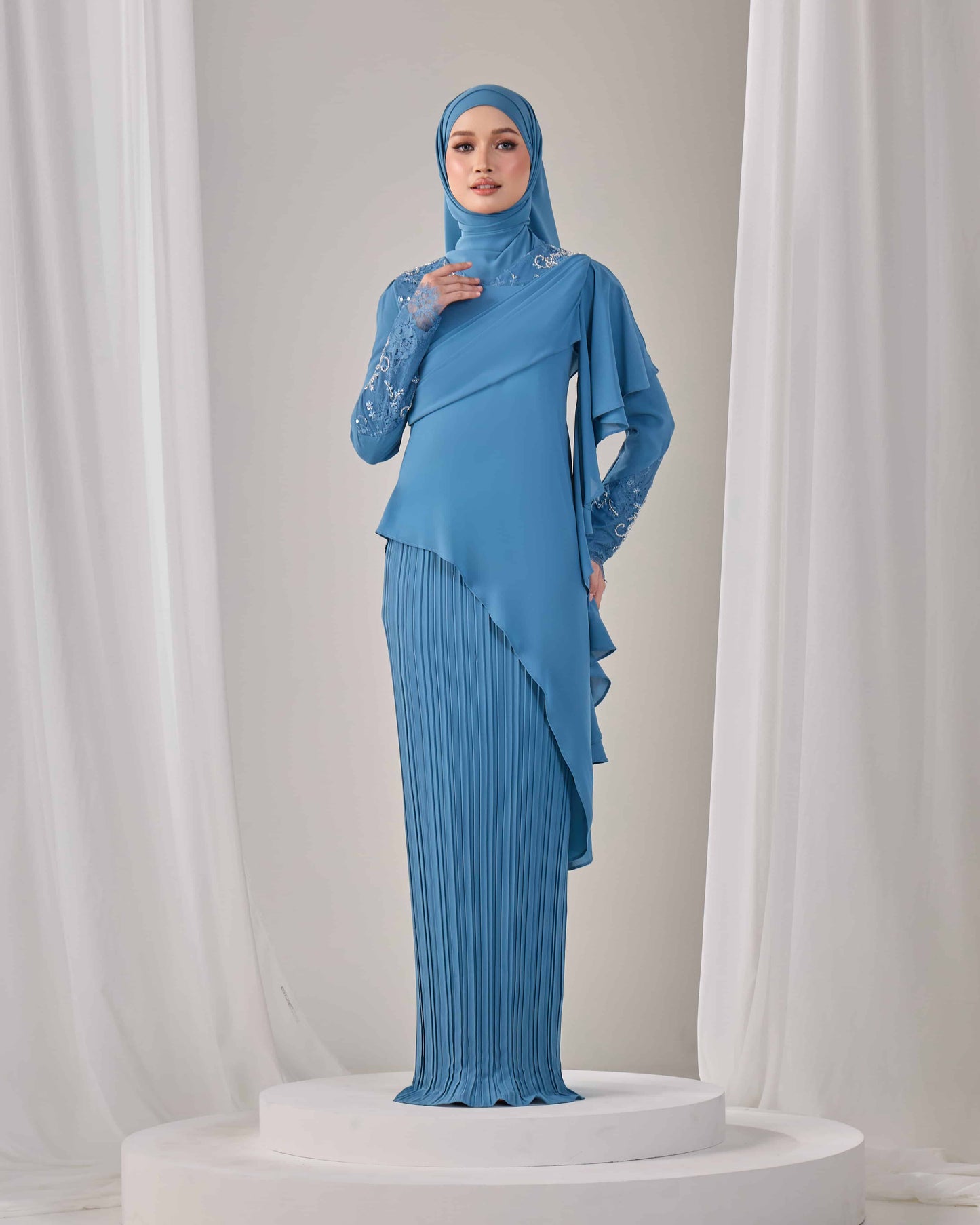 ADALINE DRESS (DIAMOND BLUE)