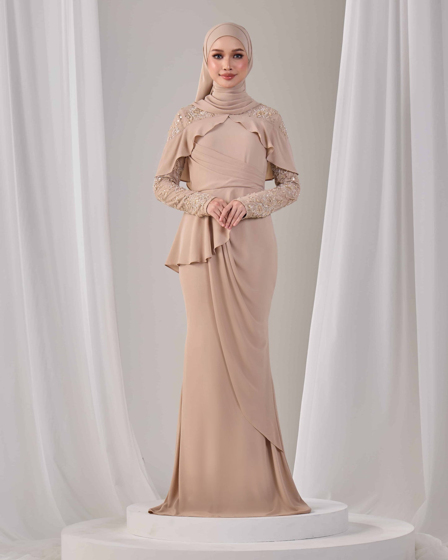 MIREA DRESS (LATTE)